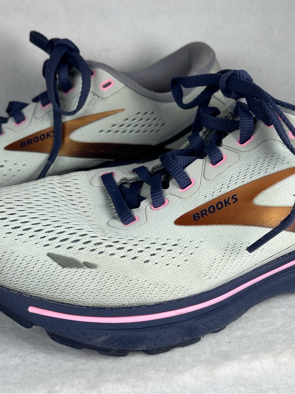 Brooks Women's White, Navy & Copper Running Sneakers